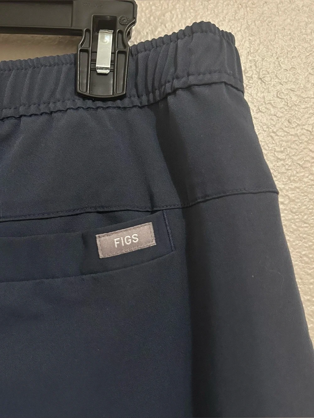 FIGS Tansen Slim Fit Multi Pocket Drawstring Jogger Scrub Pants Men’s Size Large